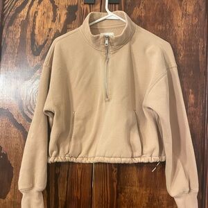 Abercrombie and ditch cropped half zip
